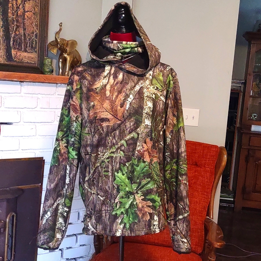 Mossy Oak Hoodie with Neck Gaiter